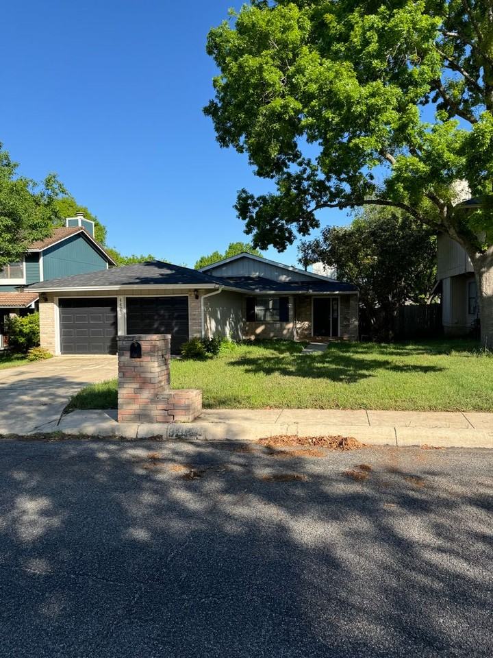 4423 Brushy Hl - Photo 2 of 22