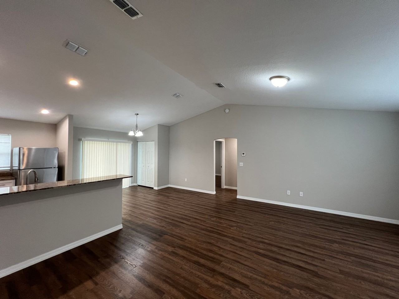 3628 Se 134th St - Photo 4 of 27