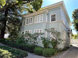 featured image of 2236 Durant Ave