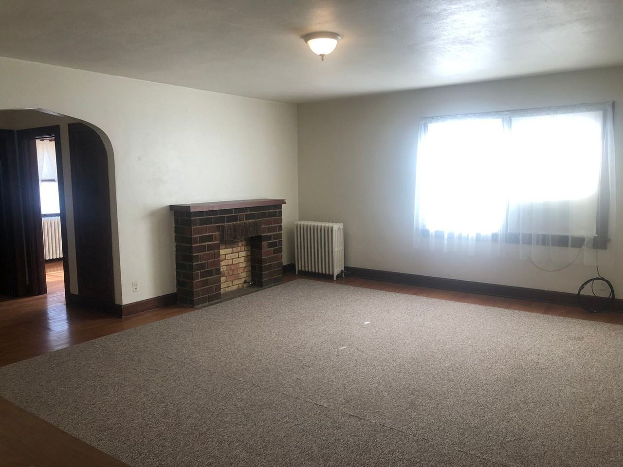 511 N Adams St #4 - Photo 2 of 9