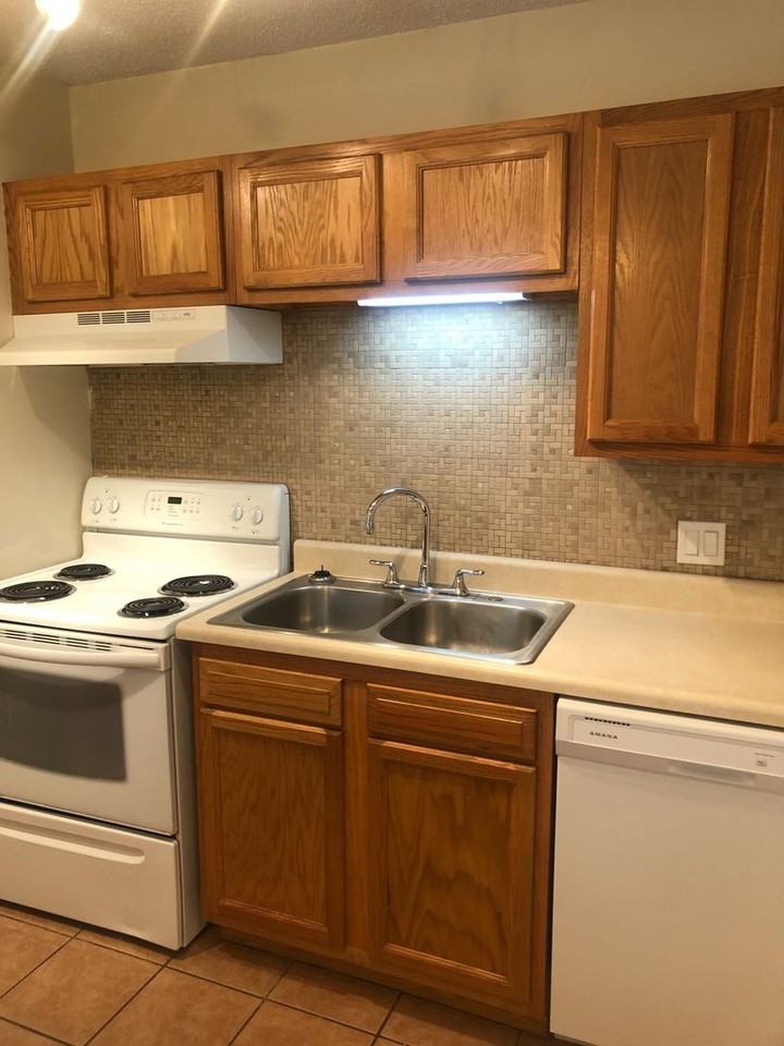 709 Dondee Dr #6 - Photo 4 of 9