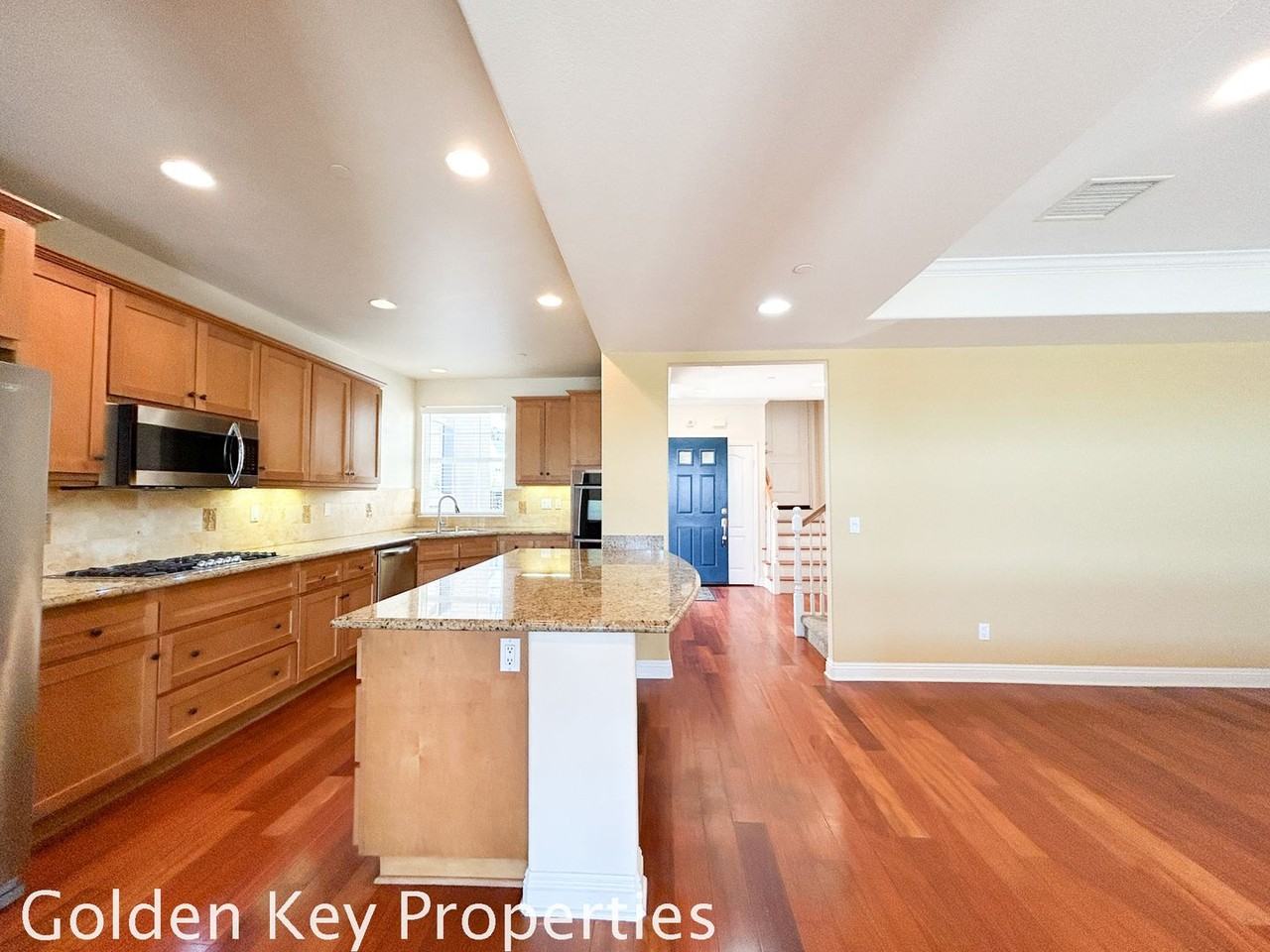 4075 Aidan Cir - Photo 2 of 35