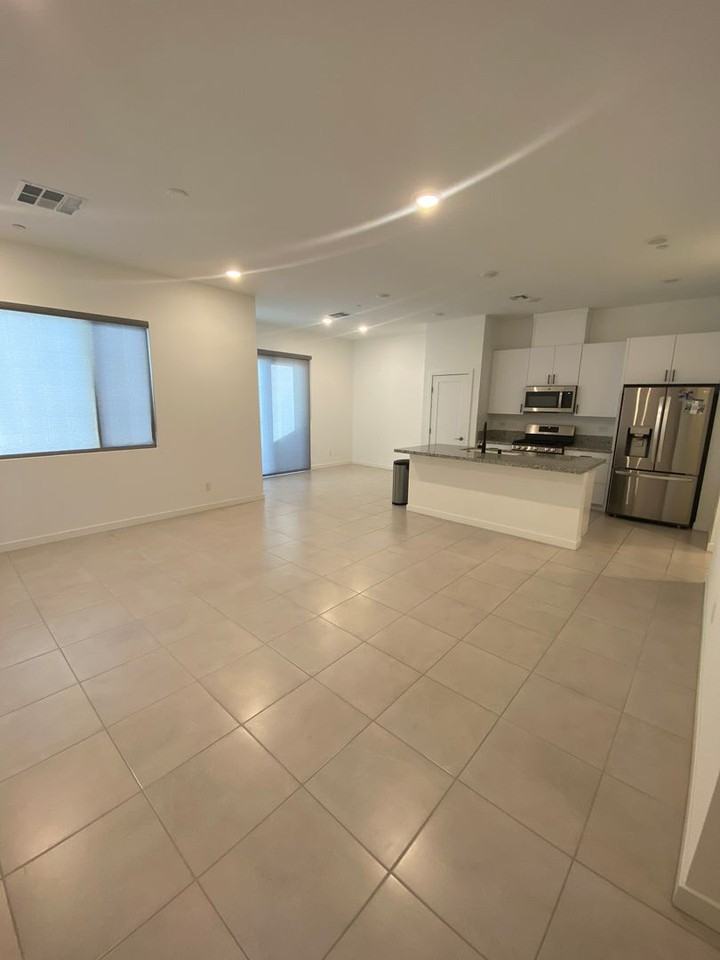 3211 Centano Ave - Photo 3 of 50