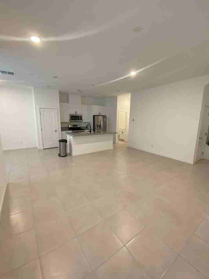 3211 Centano Ave - Photo 4 of 50