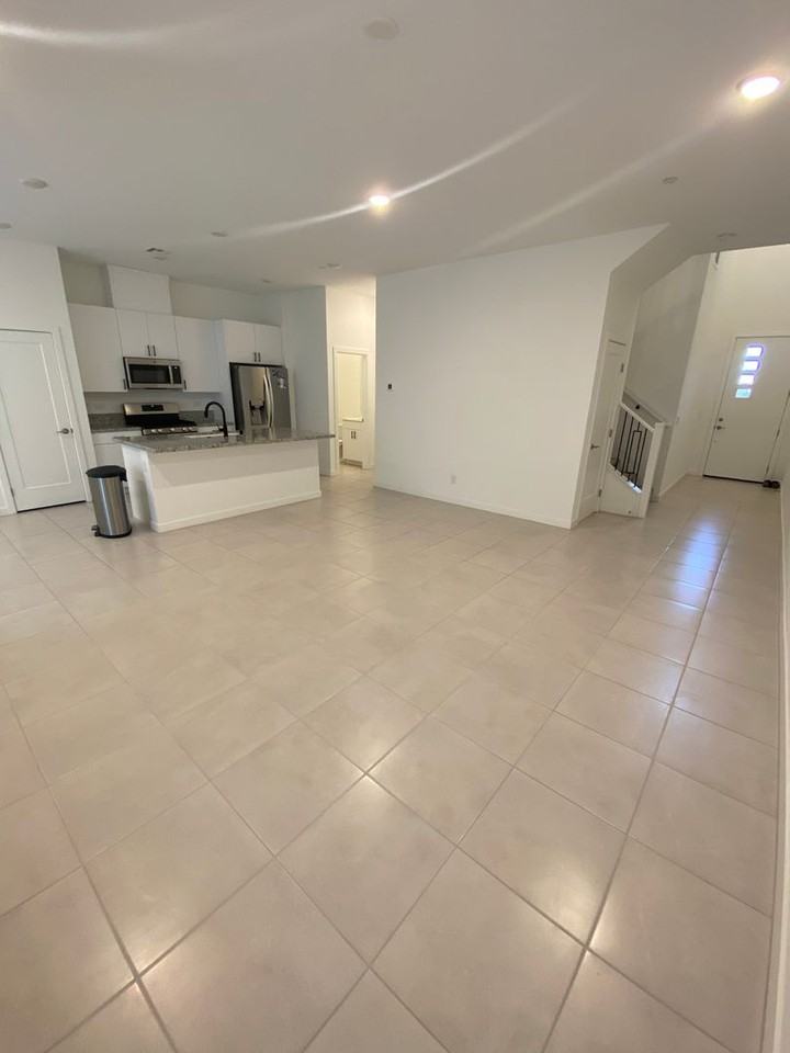 3211 Centano Ave - Photo 5 of 50