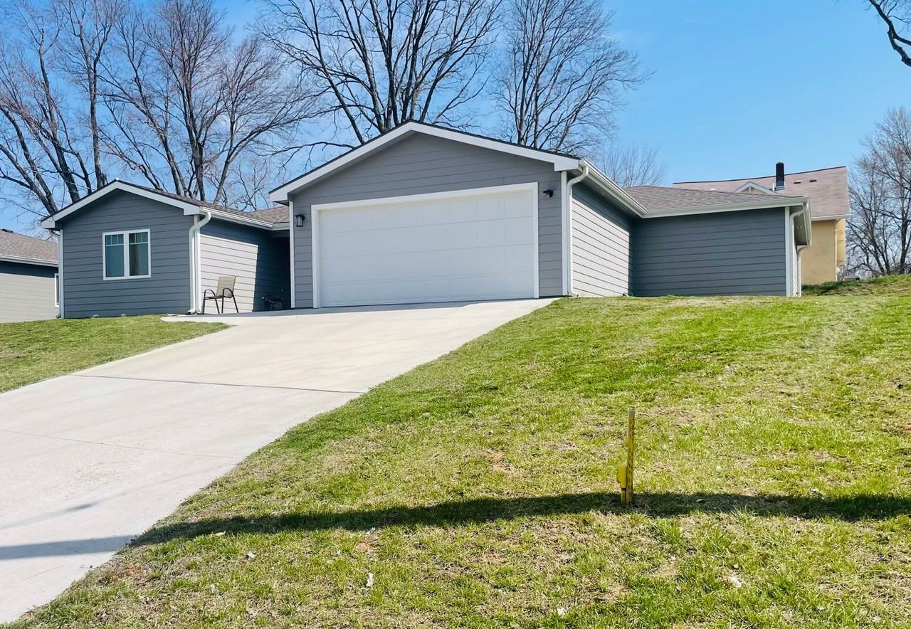 204 Allen Hill Dr - Photo 2 of 7