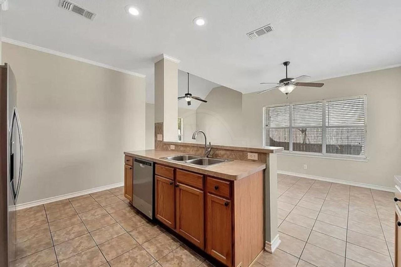 5305 Rimes Ranch Rd - Photo 6 of 26