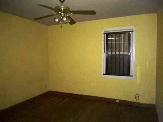 106 E Adams St - Photo 2 of 13