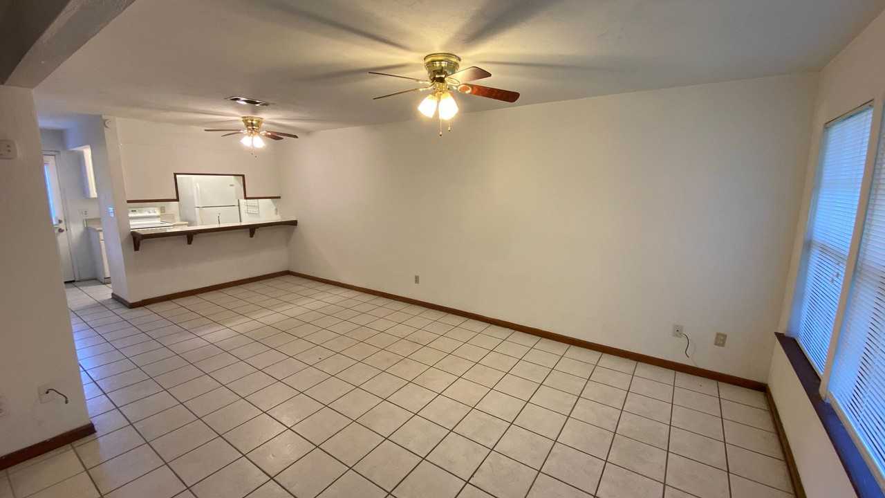 786 Timberway Ct - Photo 2 of 20
