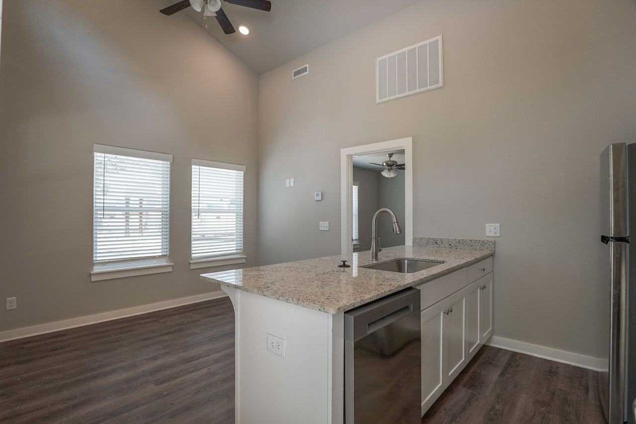 748 N Honey Locust Bnd - Photo 2 of 12