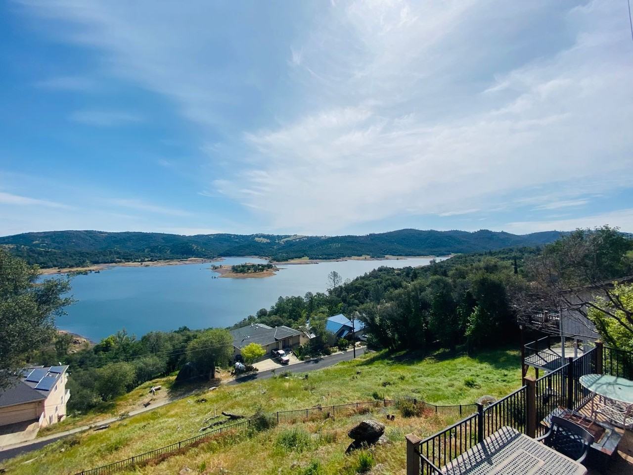 9802 Hudson Ct - Photo 3 of 28