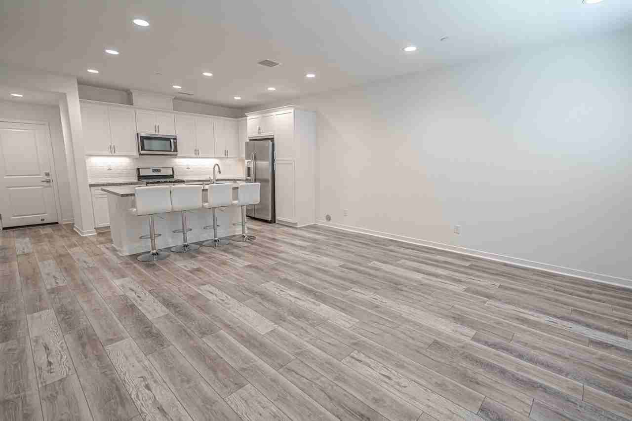 28639 Jardineras Dr - Photo 3 of 17