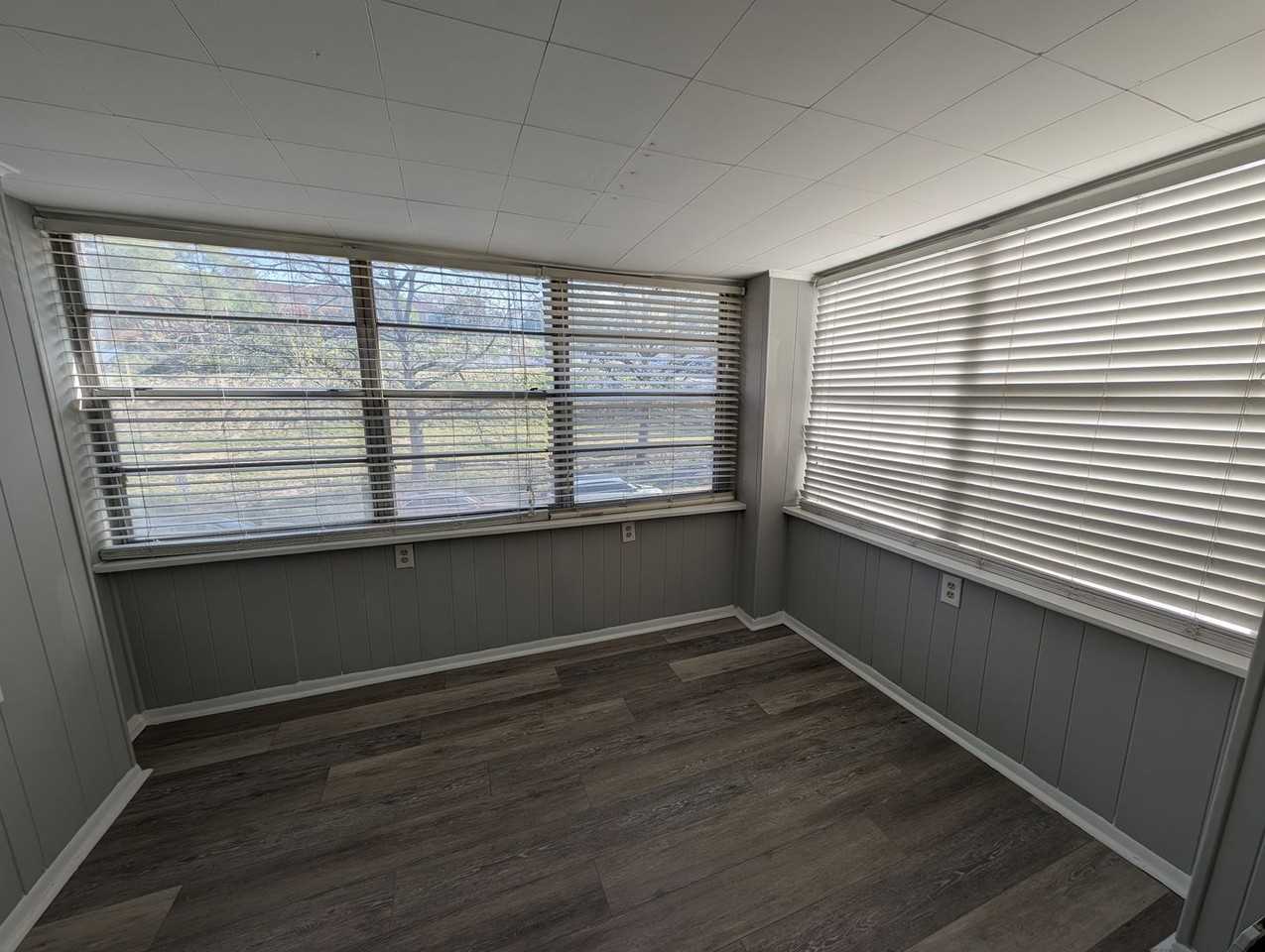 Brick House - Photo 4 of 16