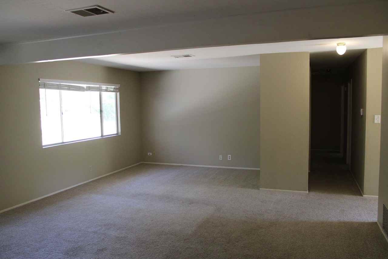 5541 Louisiana Dr - Photo 3 of 14