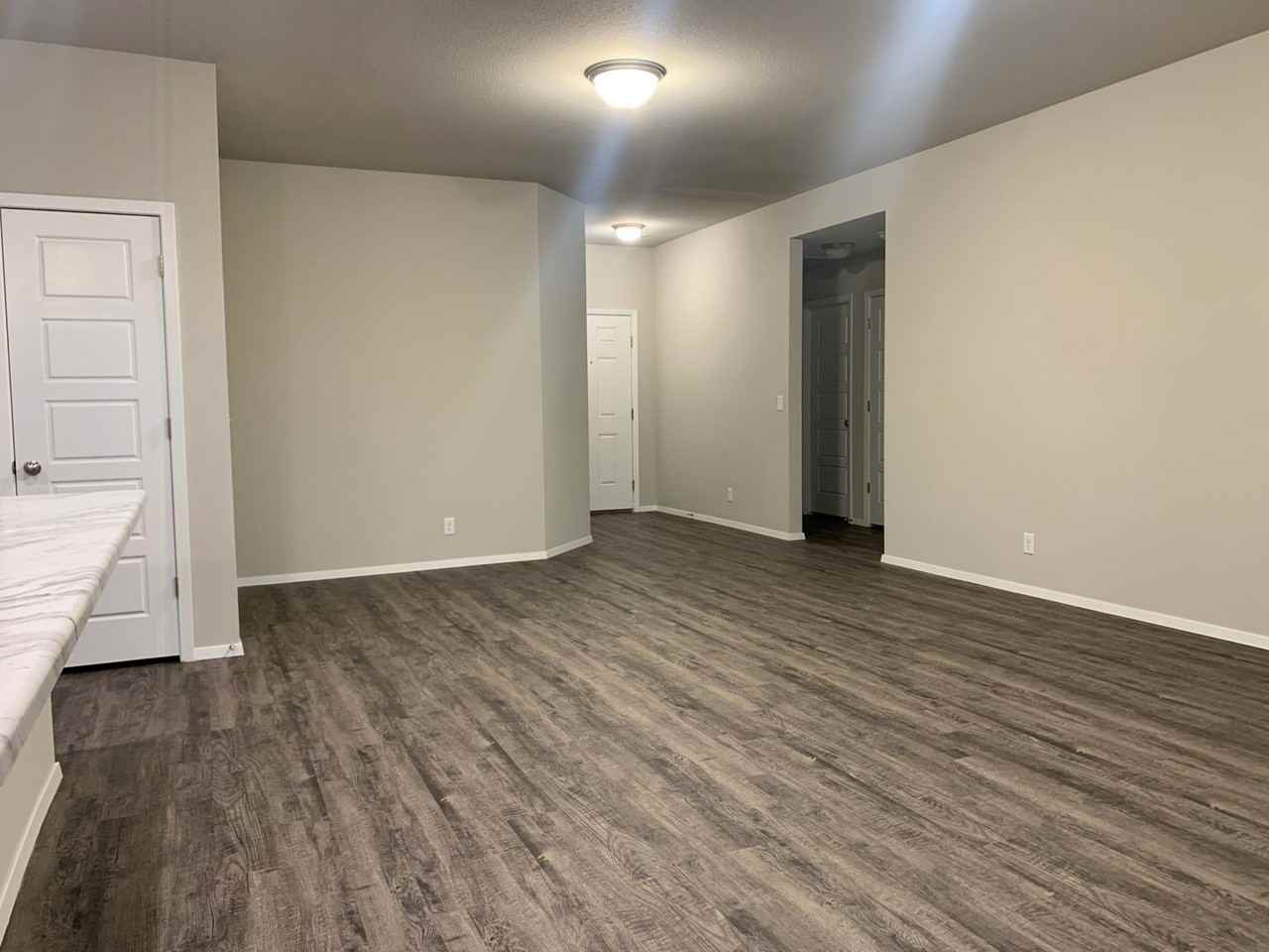 16204 S 87th East Ave - Photo 2 of 12