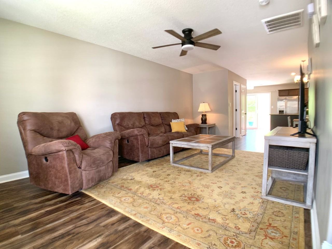 364 Sam Houston Cir - Photo 3 of 29