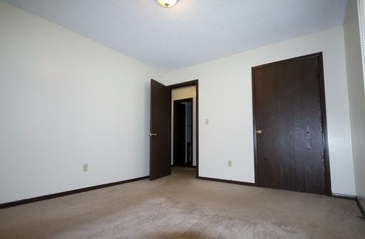 3750 3750 N Portage Place 13 - Photo 3 of 5