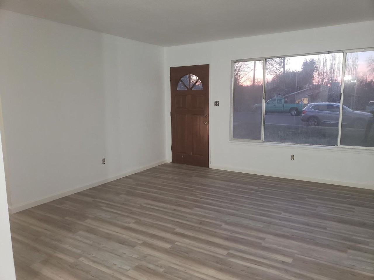 1491 Diamond St - Photo 2 of 8