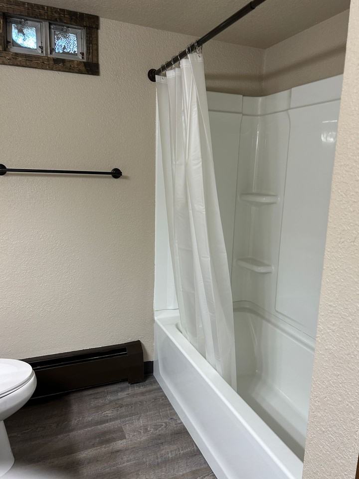 319 1st St Se - Photo 3 of 31