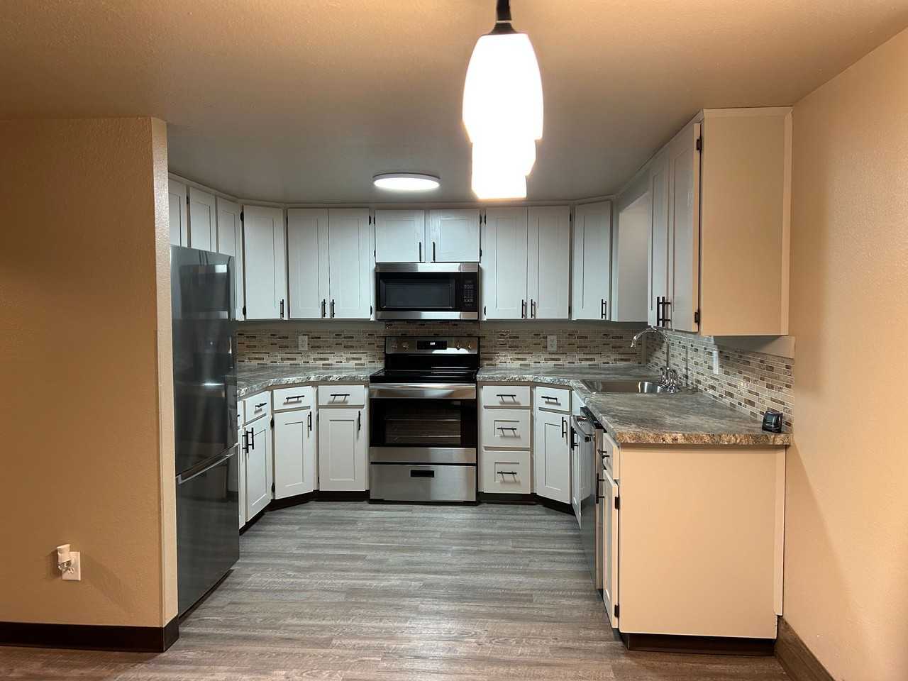 319 1st St Se - Photo 7 of 31