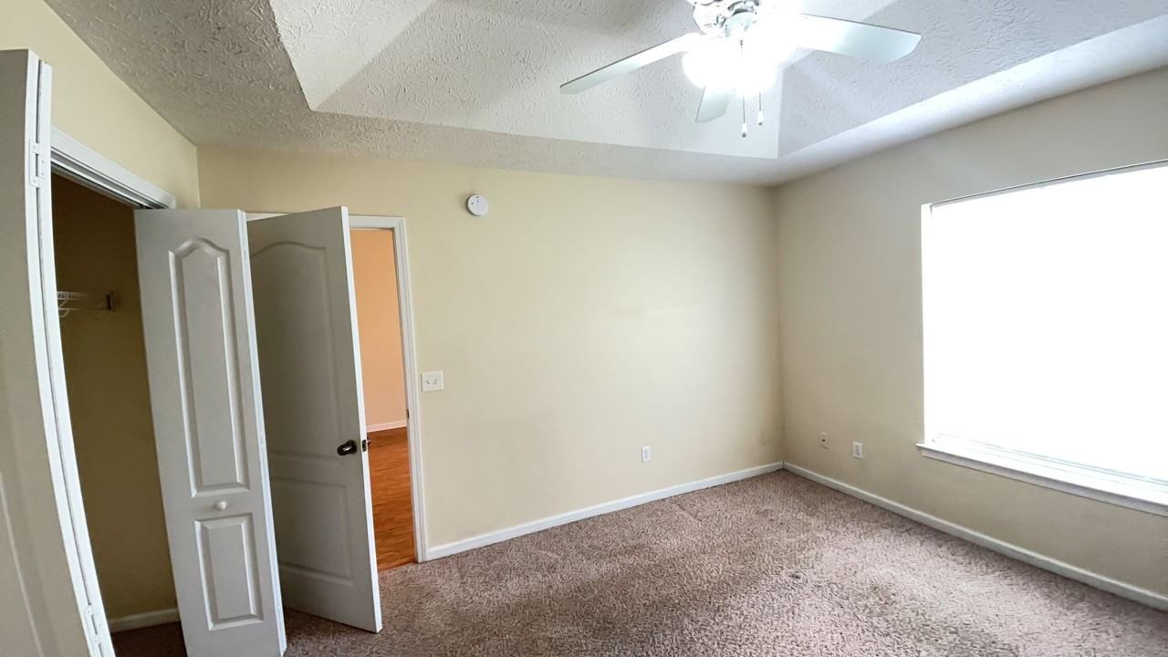 3611 Eagle Ln - Photo 7 of 17