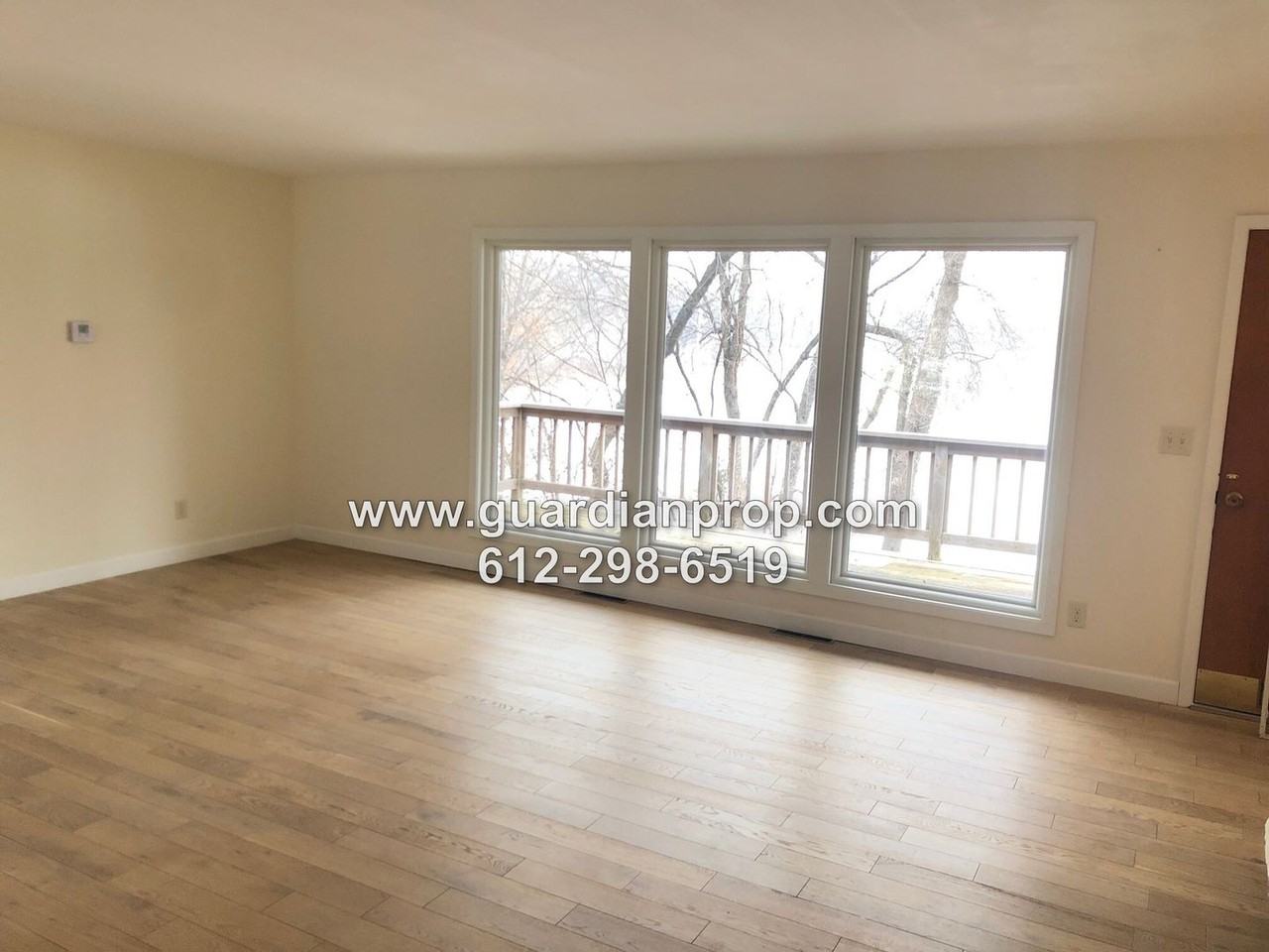 633 County Road B2 E - Photo 3 of 19