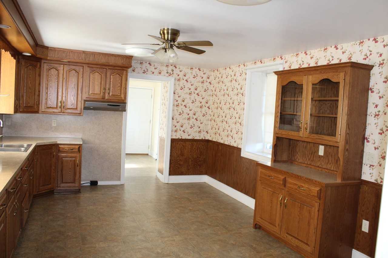 10228 Clay Lick Rd - Photo 3 of 29