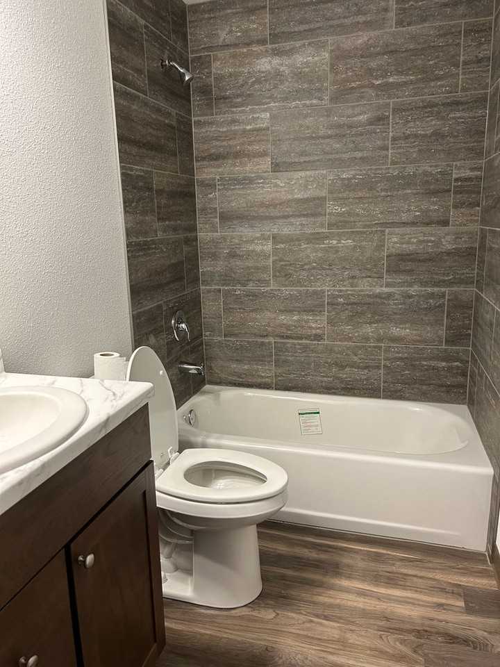 Eastwood Apartments - Photo 5 of 13