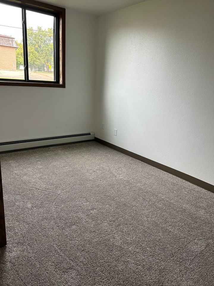 Eastwood Apartments - Photo 6 of 13