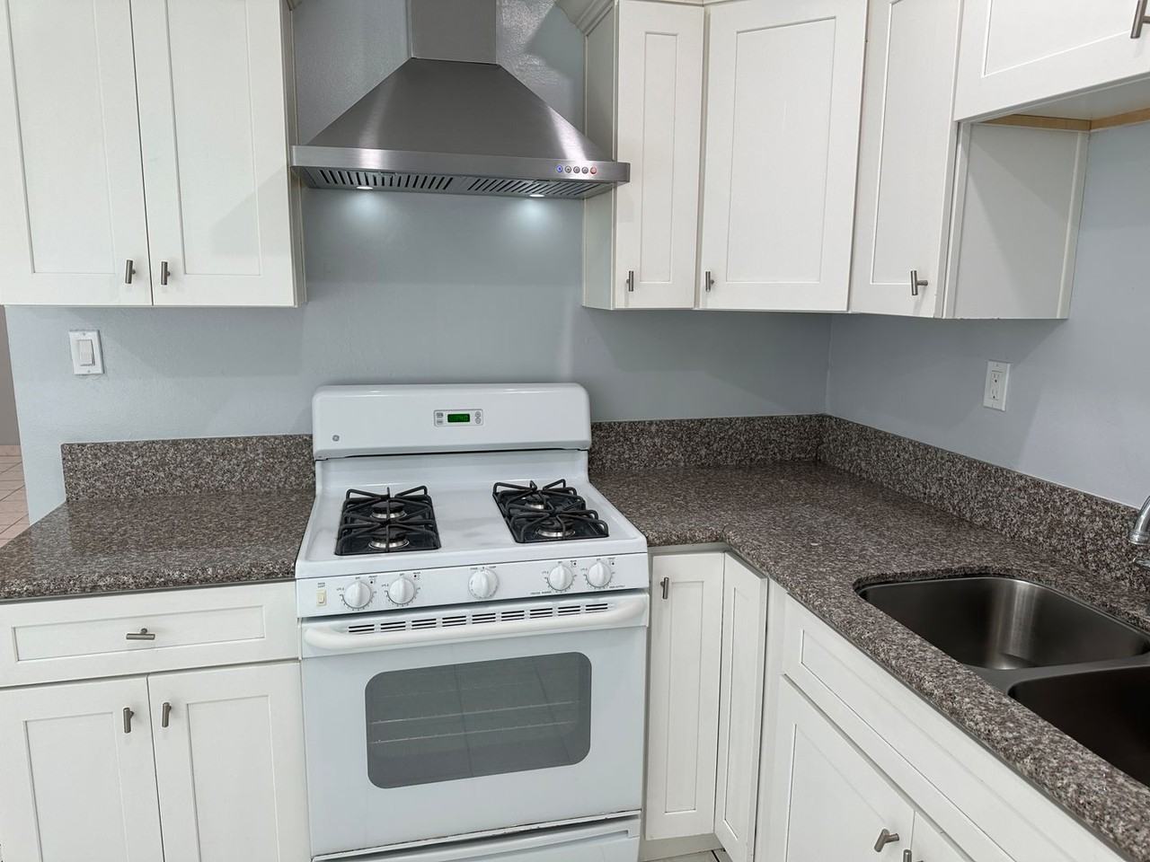 Townsend Hacienda - Photo 5 of 7