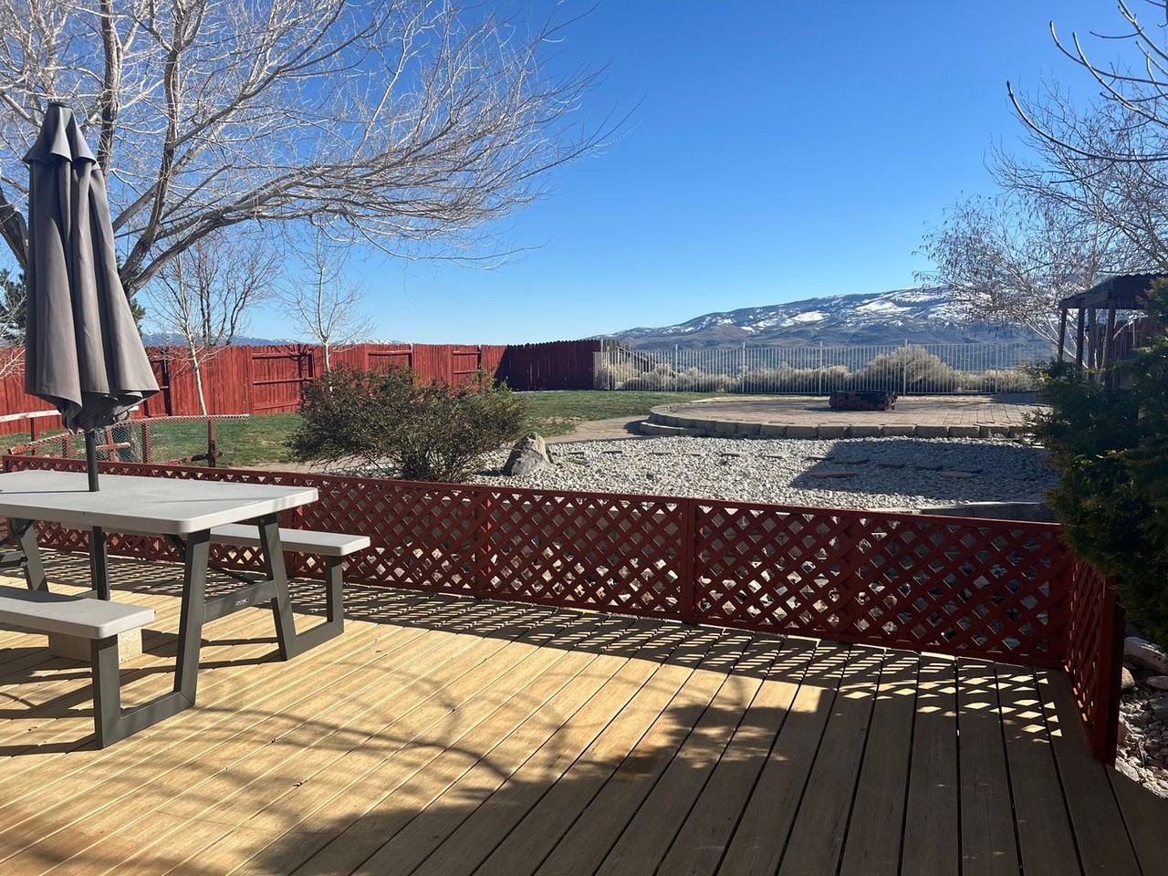 4076 Kings Row - Photo 3 of 28