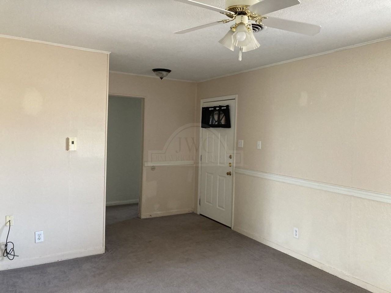 303 Ridge St - Photo 2 of 18