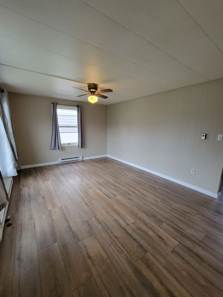 434 Scott Ave - Photo 2 of 20