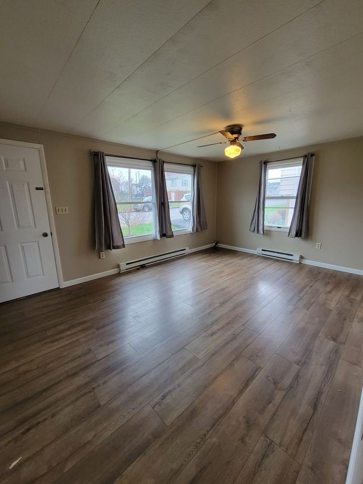 434 Scott Ave - Photo 3 of 20