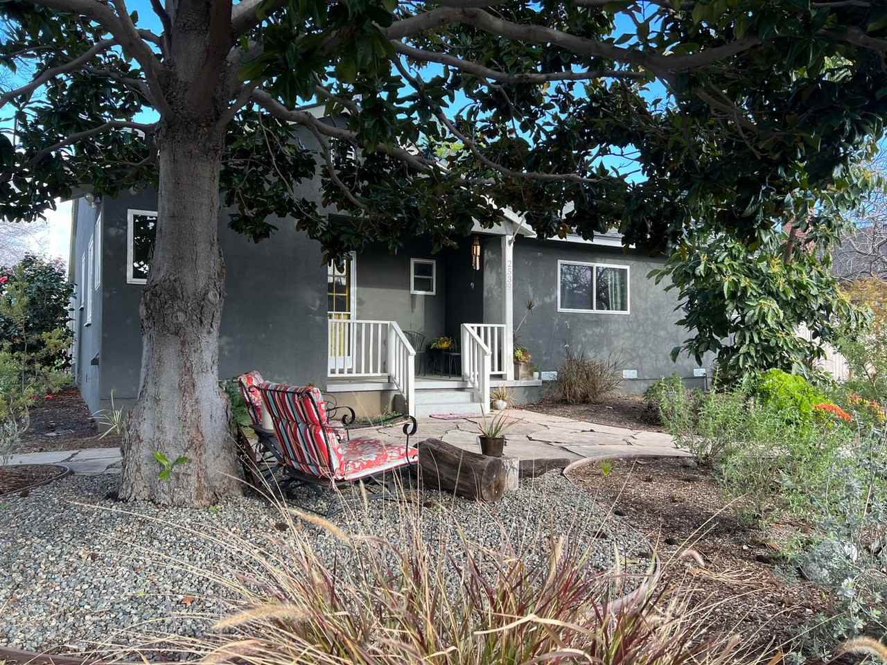 2539 Santiago St - Photo 2 of 26