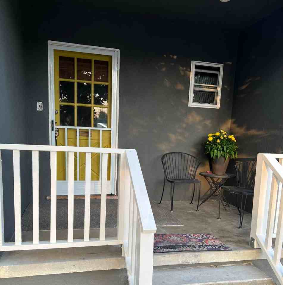 2539 Santiago St - Photo 3 of 26