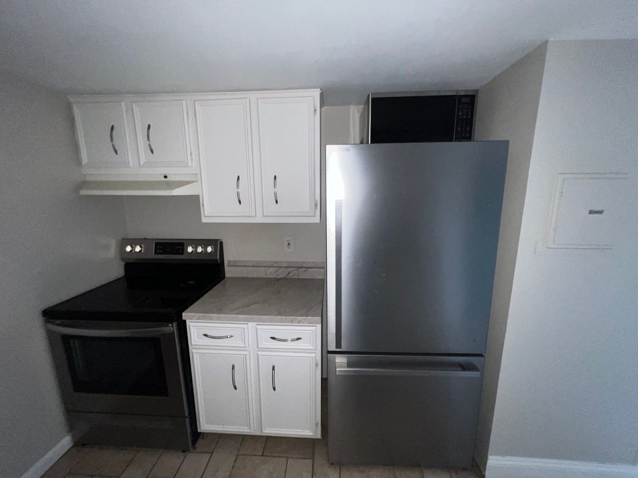 11085 Lake Ave #23