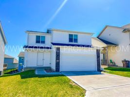 featured image of 216 Maple Ave