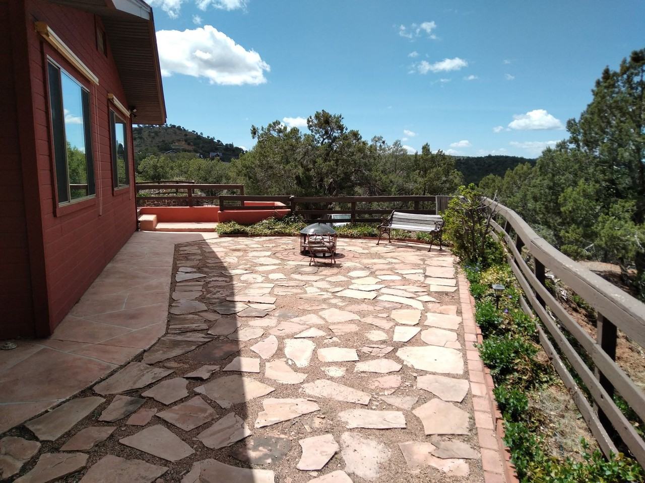 1000 W Gold Nugget Ln - Photo 2 of 25