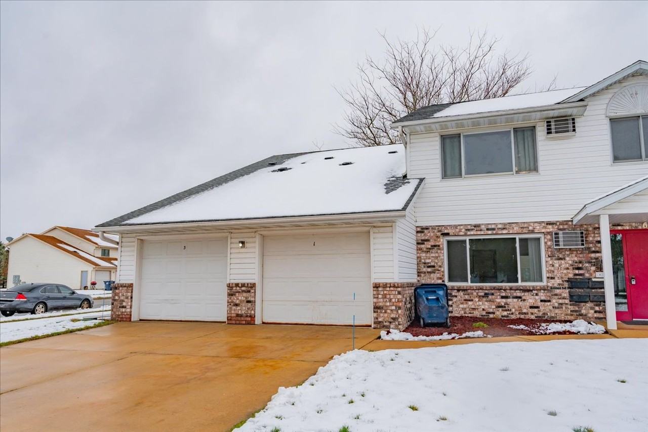 604 School St - Photo 3 of 18