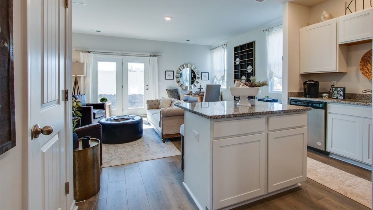 540 Ellen Rd - Photo 4 of 22