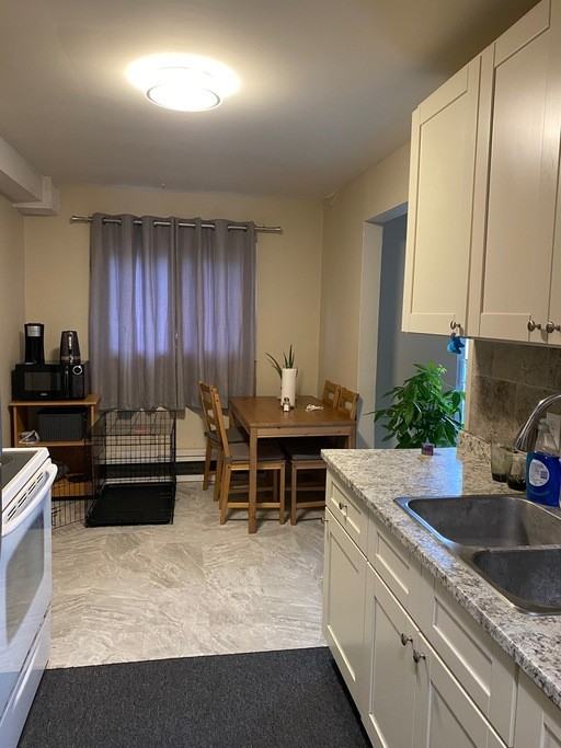 27 Secord Ave #8 - Photo 3 of 7