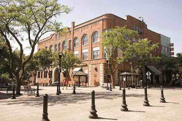 313 S Main St #210