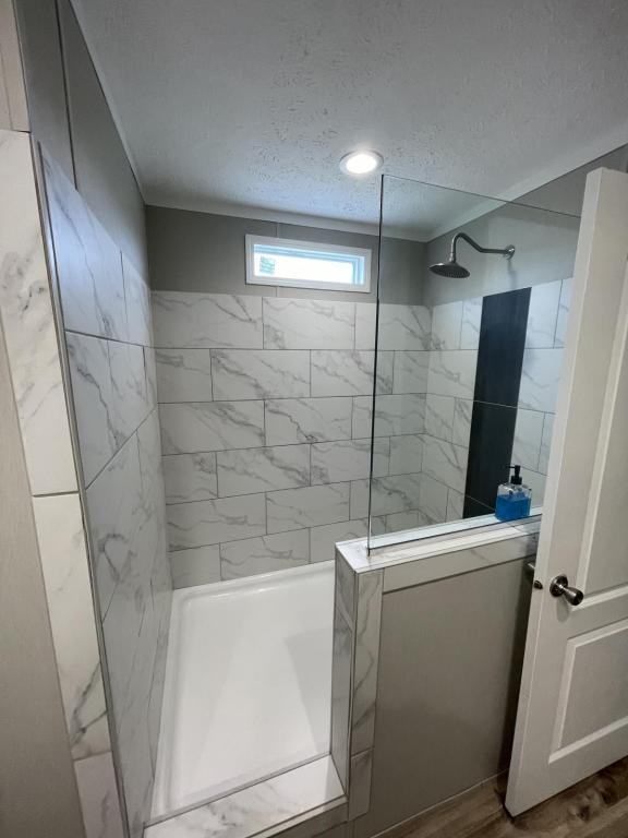 550 Mcmillian Rd - Photo 3 of 11