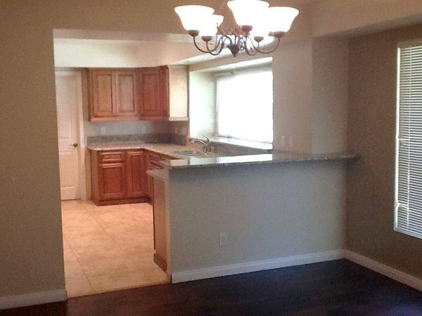 597 W 34th St - Photo 2 of 8