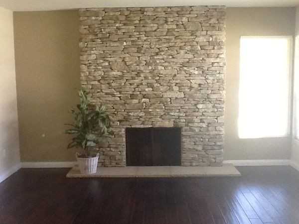 597 W 34th St - Photo 3 of 8