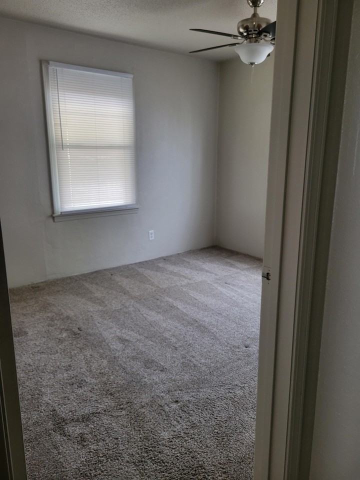 1 1329 #1 - Photo 2 of 8