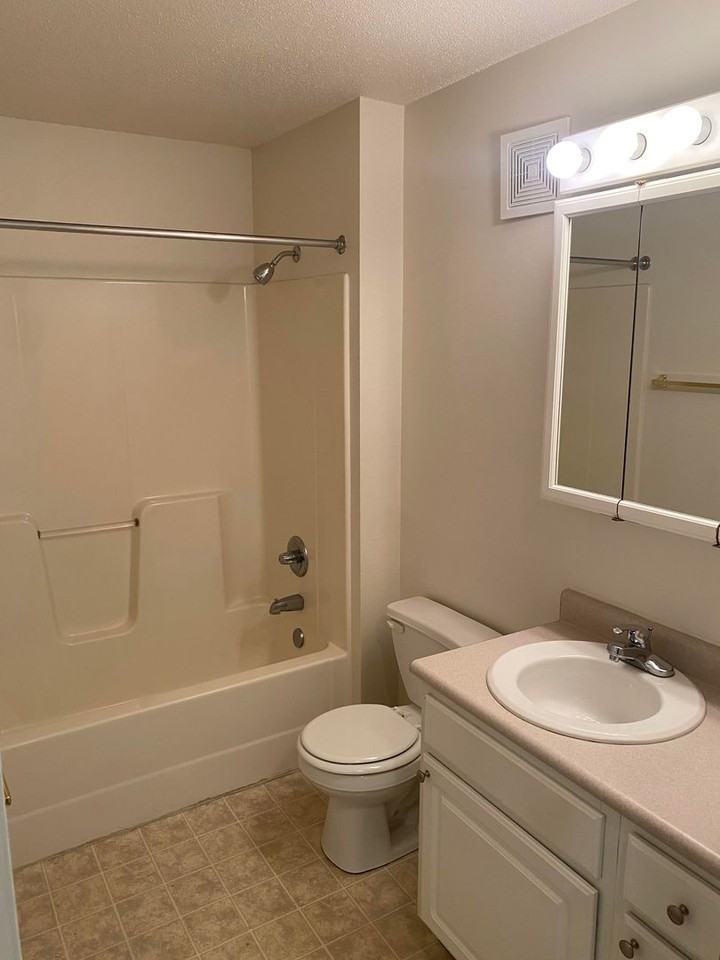High Point Apartments - Photo 7 of 23