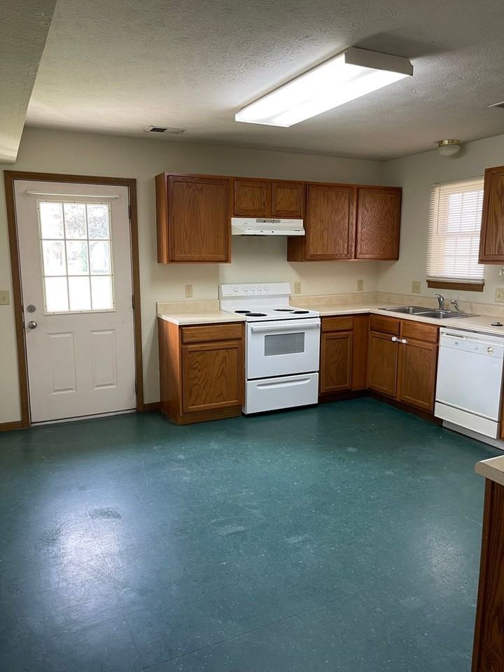 406 Bluemont Ave - Photo 6 of 14