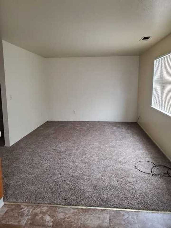 S3520M/4040G - Photo 3 of 14